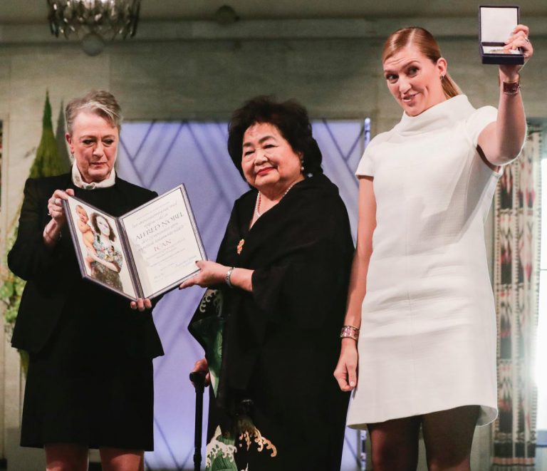 Setsuko Thurlow accepted the Nobel Peace Prize on behalf of the International Campaign to Abolish Nuclear Weapons in Oslo, Norway, on December 10, 2017 along with Beatrice Fihn, executive director of ICAN. 