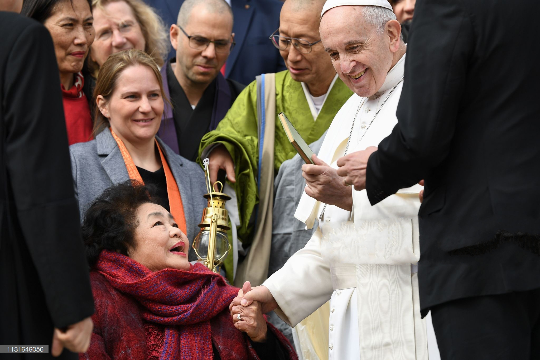 In 2019, Setsuko Thurlow and the Earth Caravan presented the Hiroshima Flame to Pope Francis.